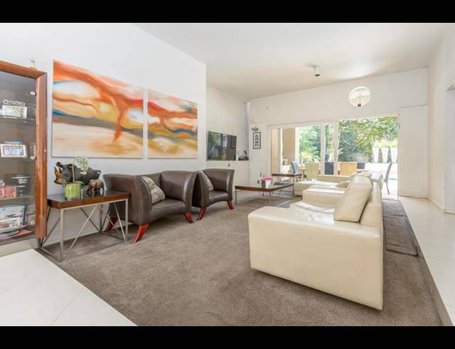 3 BEDROOM HOUSE FOR SALE IN SANDOWN